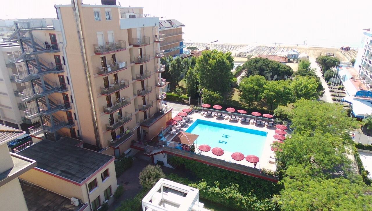 Hotel Sofia Лідо-ді-Єзоло Екстер'єр фото