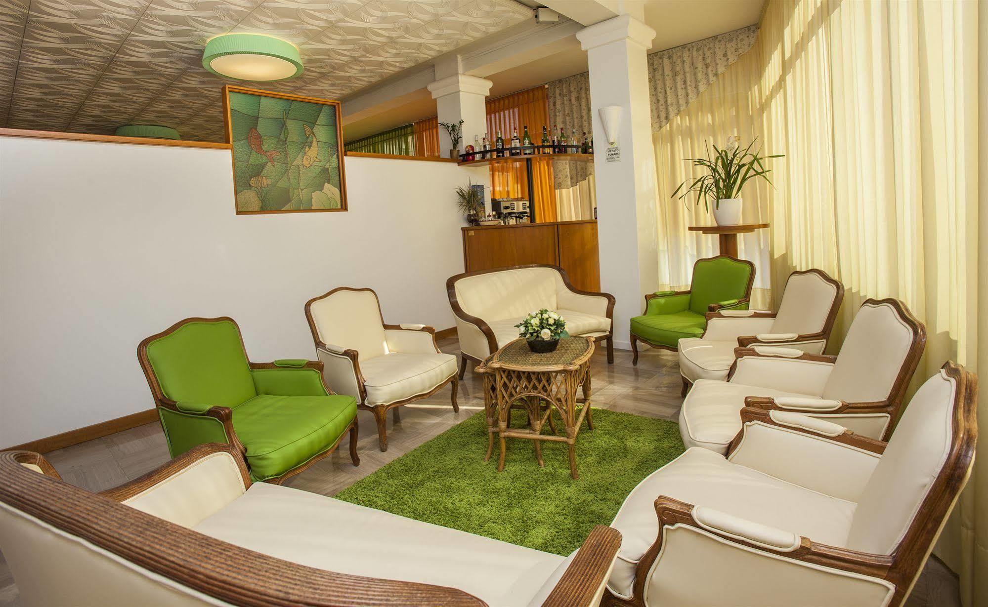 Hotel Sofia Лідо-ді-Єзоло Екстер'єр фото